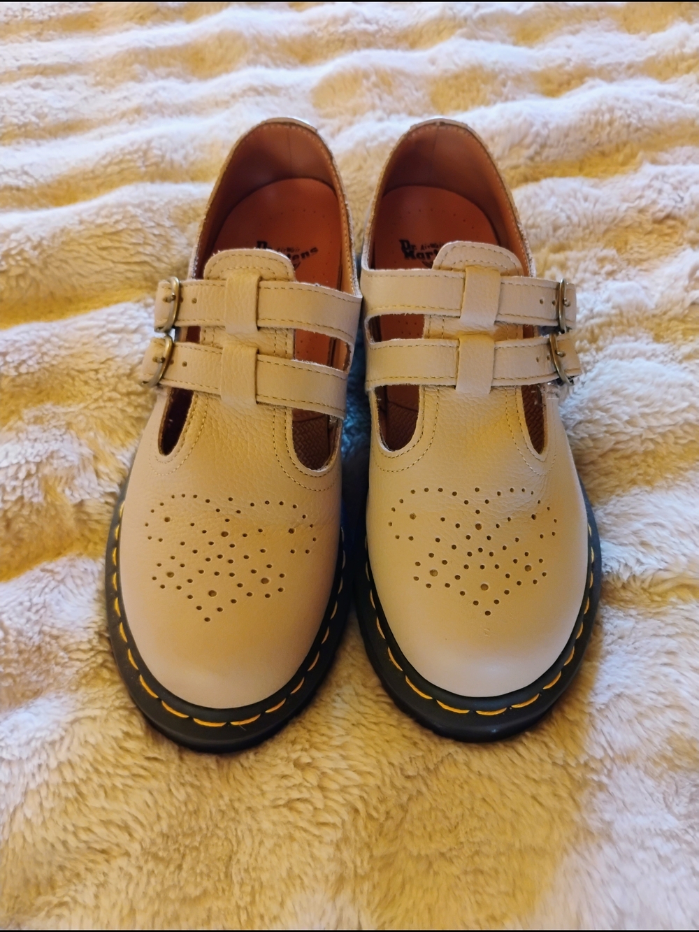 Women's  Cream Leather Mary Jane Shoes